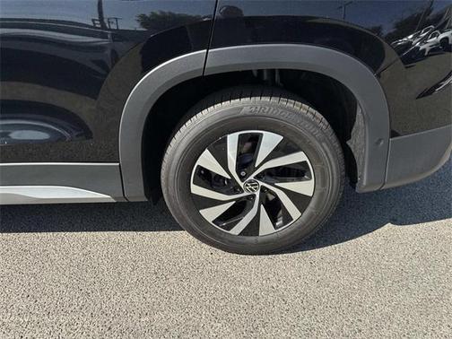 2025 Volkswagen Tiguan 2.0T S
