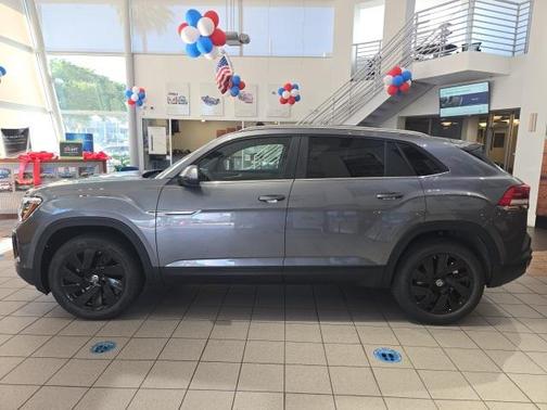 2025 Volkswagen Atlas Cross Sport 2.0T SE w/Technology
