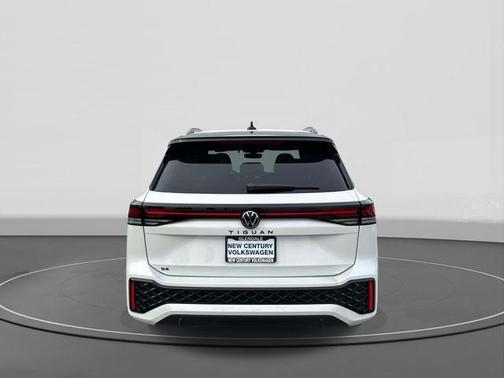 opal white pearl 2026 Volkswagen Tiguan 2.0T SE R-Line Black