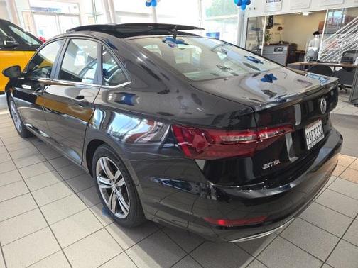 2021 Volkswagen Jetta 1.4T R-Line