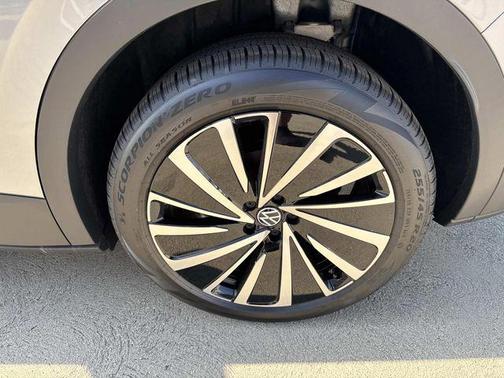 2025 Volkswagen ID.4 AWD Pro