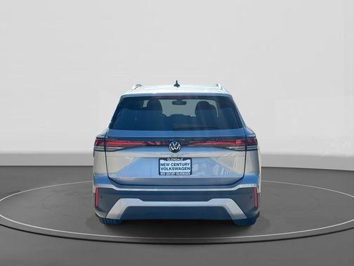 Pyrite Silver Metallic 2026 Volkswagen Tiguan 2.0T SE