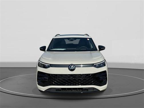 2025 Volkswagen Tiguan 2.0T SE R-Line Black