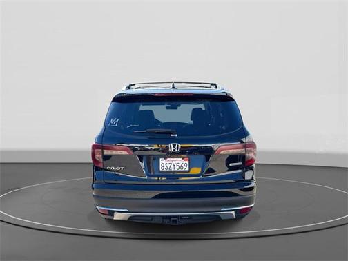 2020 Honda Pilot Touring 8-Passenger