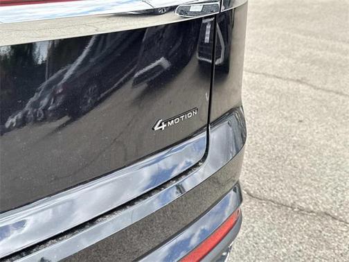 2026 Volkswagen Atlas Cross Sport 2.0T SE w/Technology 4MOTION