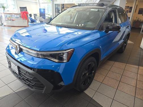 2025 Volkswagen Taos 1.5T SE Black