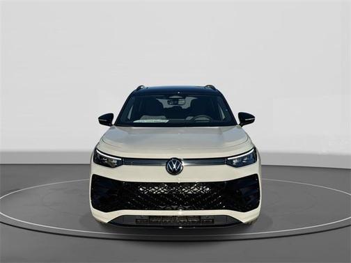2025 Volkswagen Tiguan 2.0T SE R-Line Black