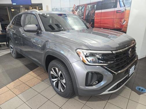 2025 Volkswagen Atlas Cross Sport 2.0T SE