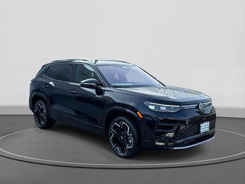 Deep Black 2026 Volkswagen Tiguan 2.0T SEL R-Line 4MOTION