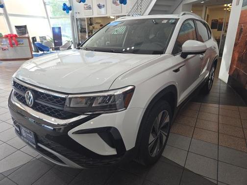 2024 Volkswagen Taos 1.5T SE