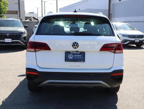 Pure White 2022 Volkswagen Taos 1.5T S