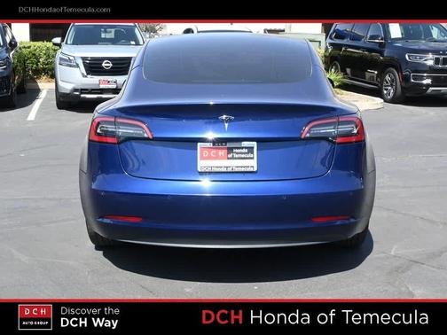 Deep Blue Metallic 2022 Tesla Model 3 Standard Range
