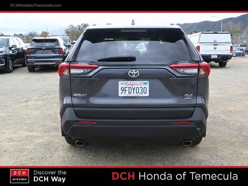 2022 Toyota RAV4 XLE