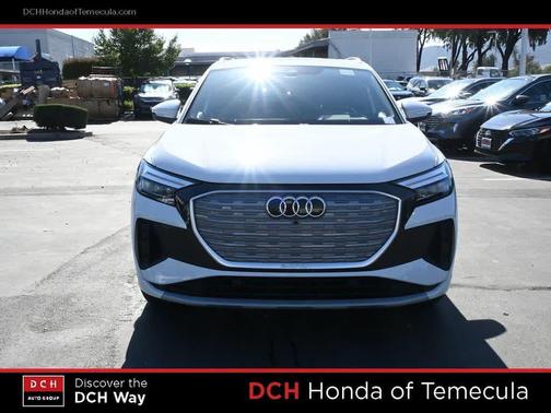 Glacier White Metallic 2023 Audi Q4 e-tron Premium Plus 40 RWD