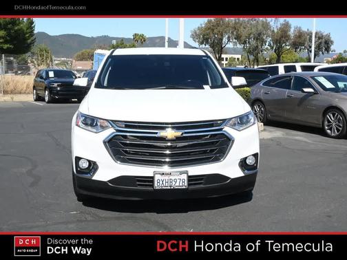 Summit White 2021 Chevrolet Traverse LT Cloth