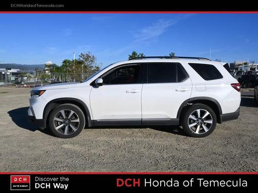2024 Honda Pilot Touring 8-Passenger
