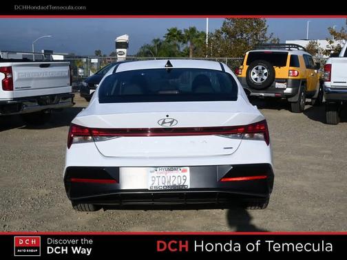 2025 Hyundai ELANTRA HEV Limited