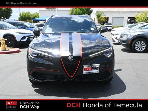 Vulcano Black Metallic 2020 Alfa Romeo Stelvio Ti Sport