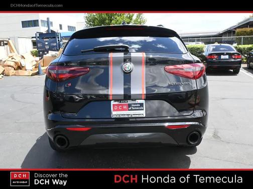 Vulcano Black Metallic 2020 Alfa Romeo Stelvio Ti Sport
