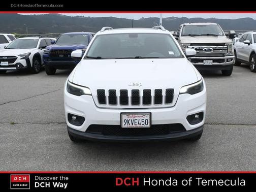 Bright White Clearcoat 2019 Jeep Cherokee Latitude Plus