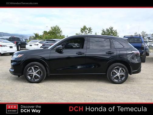 Crystal Black Pearl 2024 Honda HR-V