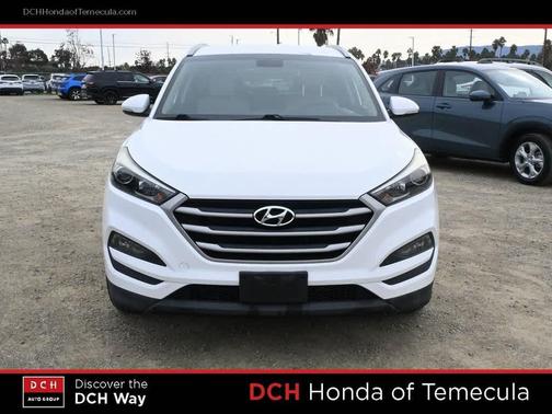 2017 Hyundai TUCSON SE Plus