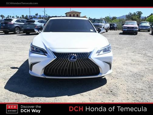 2020 Lexus ES 300h Base