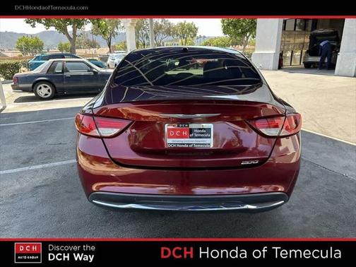 2015 Chrysler 200 Limited