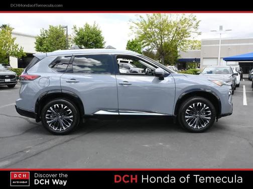 Boulder Gray Pearl 2025 Nissan Rogue Platinum