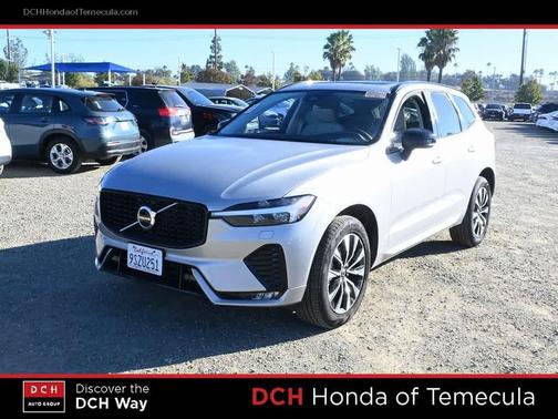 2025 Volvo XC60 B5 Core