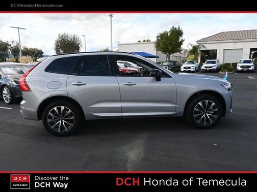 2025 Volvo XC60 B5 Core