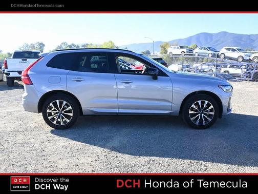 2025 Volvo XC60 B5 Core