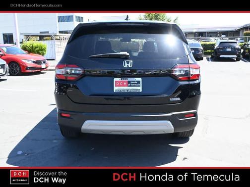 Crystal Black Pearl 2024 Honda Pilot EX-L 7 Passenger