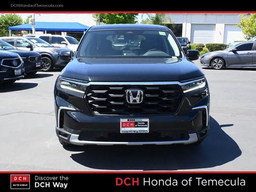 Crystal Black Pearl 2024 Honda Pilot EX-L 7 Passenger