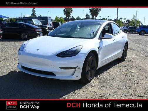 Pearl White Multi-Coat 2023 Tesla Model 3 Standard Range