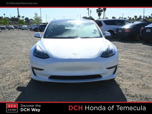 Pearl White Multi-Coat 2023 Tesla Model 3 Standard Range
