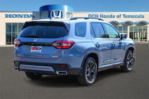 2025 Honda Pilot Touring 8-Passenger