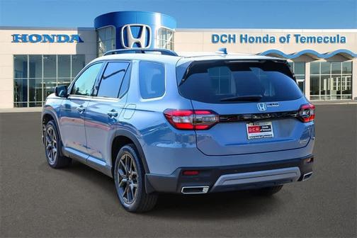 2025 Honda Pilot Touring 8-Passenger