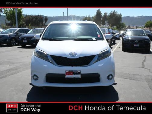 2016 Toyota Sienna SE