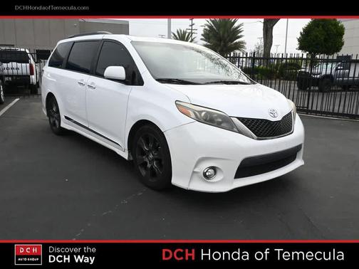 2016 Toyota Sienna SE