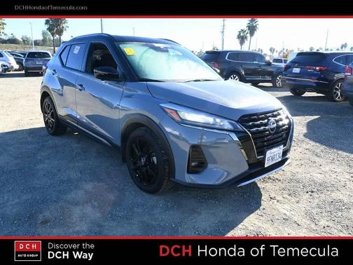 2023 Nissan Kicks SR