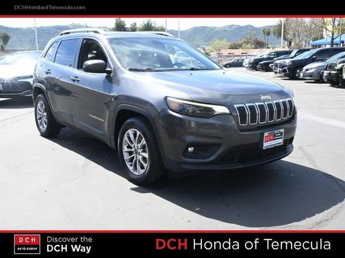 Granite Crystal Metallic Clearcoat 2019 Jeep Cherokee Latitude Plus