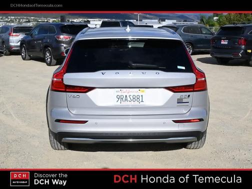 2024 Volvo V60 Cross Country B5 Ultimate
