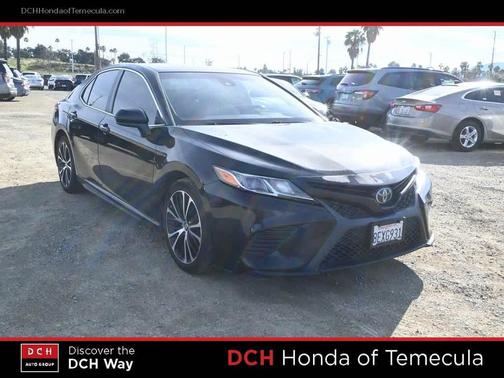 2018 Toyota Camry SE