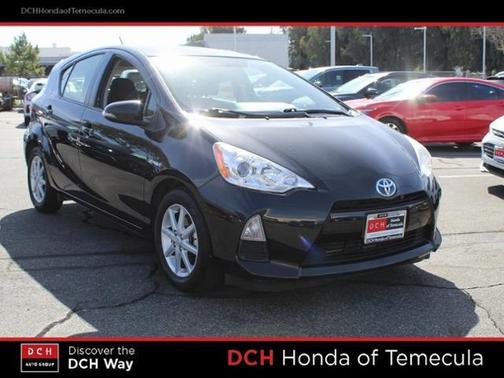 Photo 3 of 24 of 2013 Toyota Prius c Three