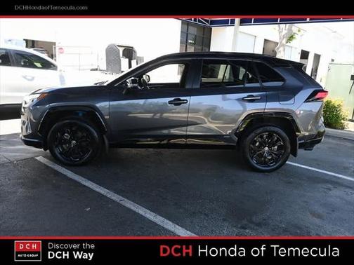 2022 Toyota RAV4 Hybrid SE