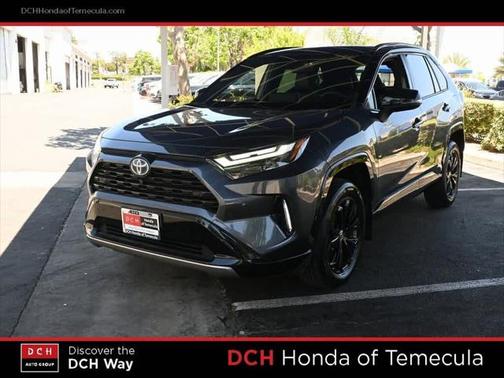 2022 Toyota RAV4 Hybrid SE