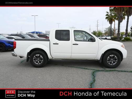 Glacier White 2019 Nissan Frontier SV