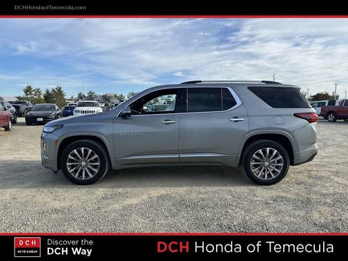 Sterling Gray Metallic 2023 Chevrolet Traverse Premier