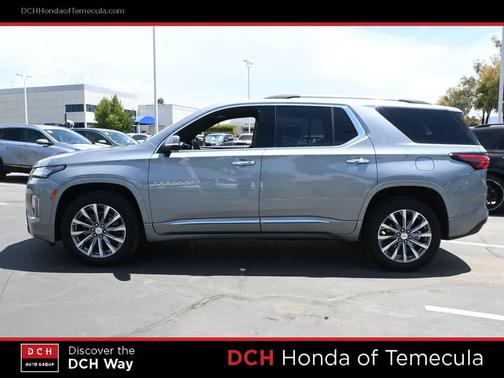 Sterling Gray Metallic 2023 Chevrolet Traverse Premier